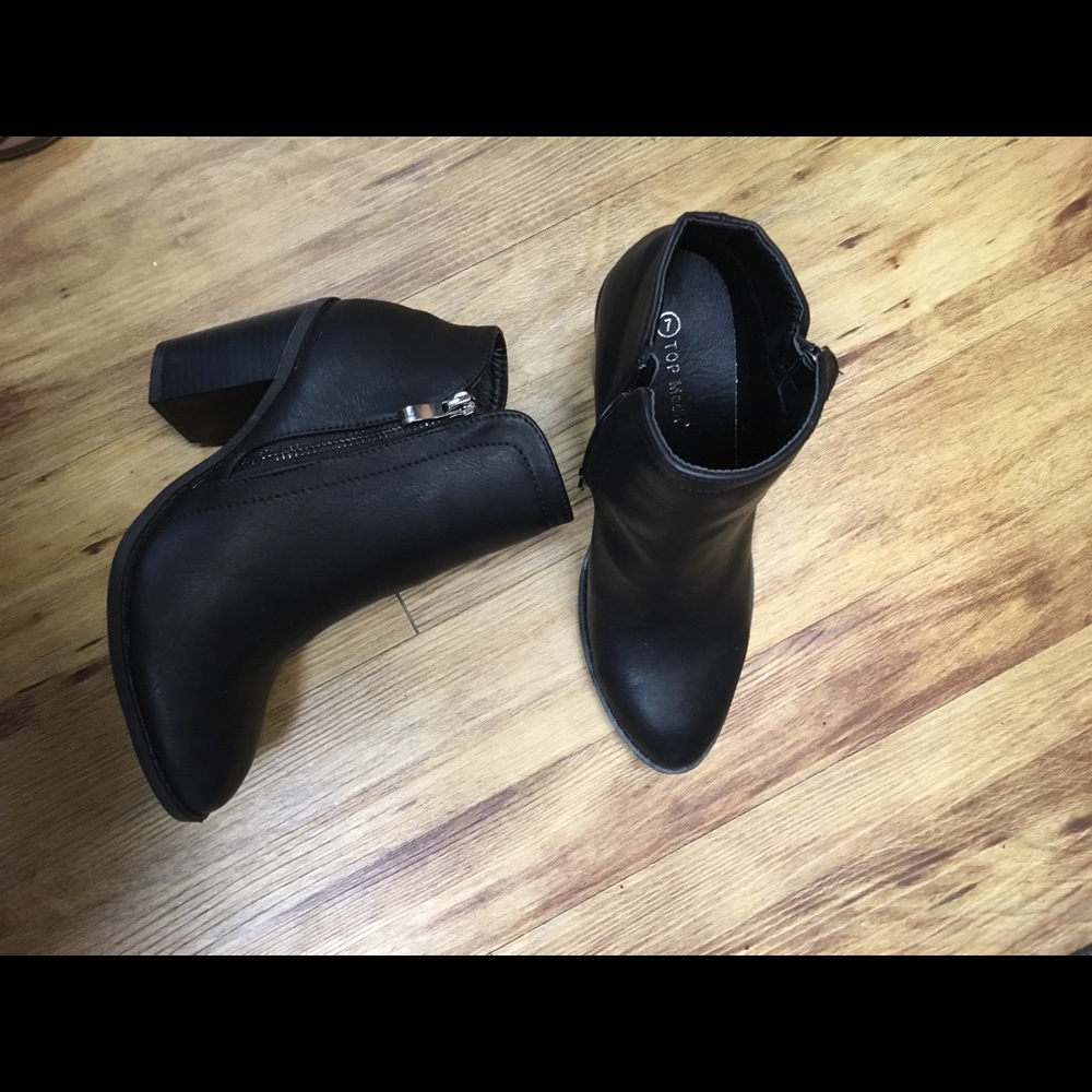 Top Moda Boots size 7. BRAND NEW!!